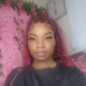 Meet your Posher, Esther